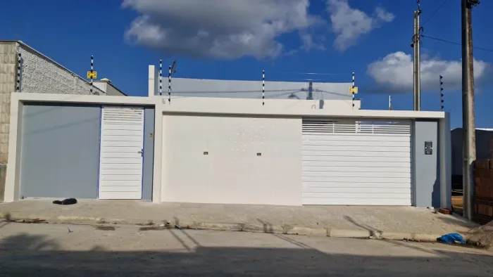 Casa a venda próximo a Mãe rainha