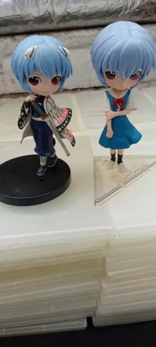 Action Figure Evangelion , Rei Ayanami ( Shinobu Kocho e Escolar ) sem caixa