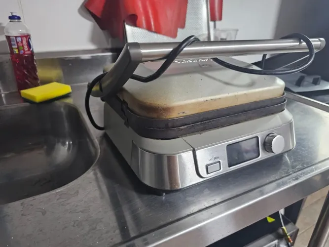 Chapa para lanches - Semi nova