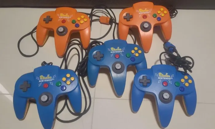 Controle n64 edição pikachu