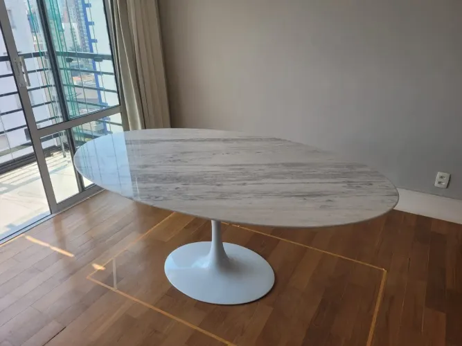 Mesa saarinen tampo espírito santo