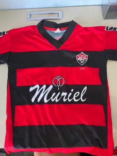Camisa Vitória- Muriel 10- infantil tamanho P