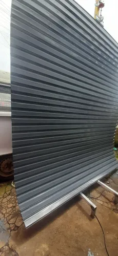 Portas de enrolar manual e automática, R$300,00 m²