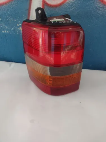 Lanterna Traseira Esquerda Jeep Cherokee ano 97 98 