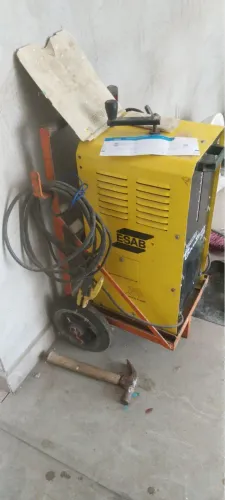 Máquina de solda indústrial