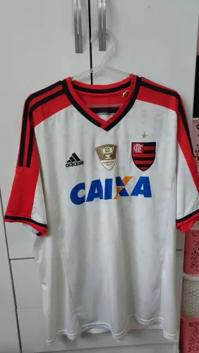 Camisa do Flamengo Adidas 2014 com patch de campeão da Copa do Brasil 2013