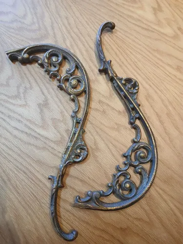 Decoracao rara antiga em metal nobre,1.2 kg cada,toda trabalhada.