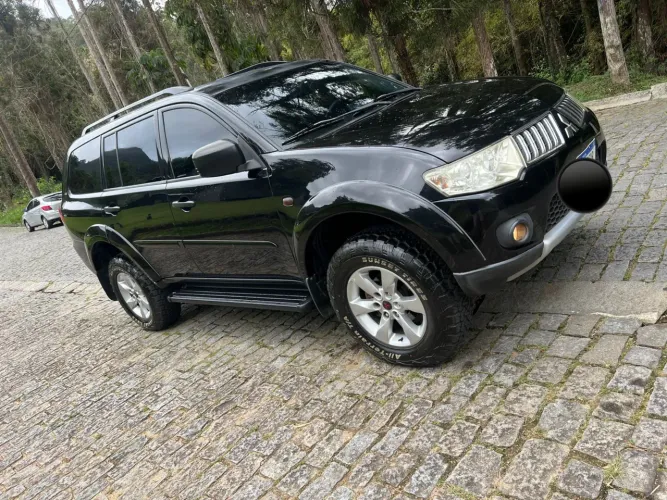 Mitsubishi Pajero Dakar HPE 3.2 4X4 T.I Dies 5P AUT 2013