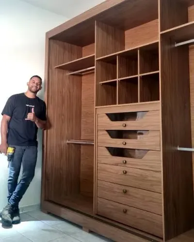 Montador de móvel disponível