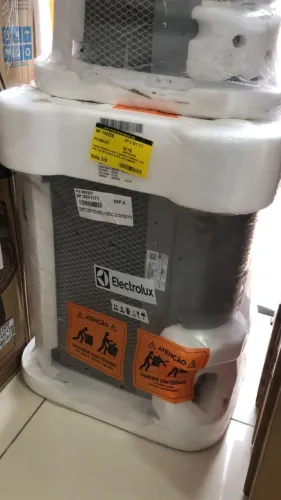 Split Electrolux 18.000 BTU's Convencional - LACRADO