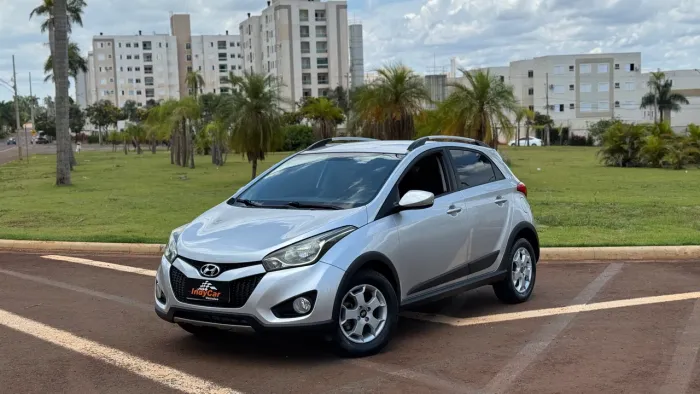 Hyundai HB20X Premium 1.6 Flex 16V Aut. 2013