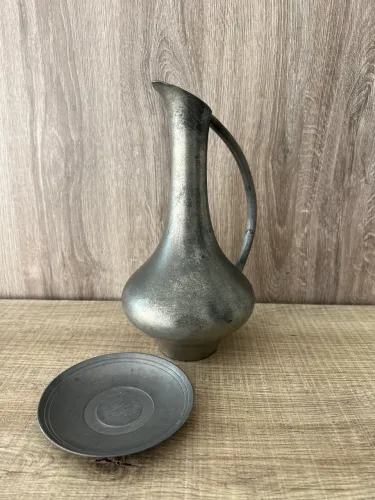 Jarro vintage Selangor Pewter (Malásia) com base Marquel Inglaterra Estanho puro 97%