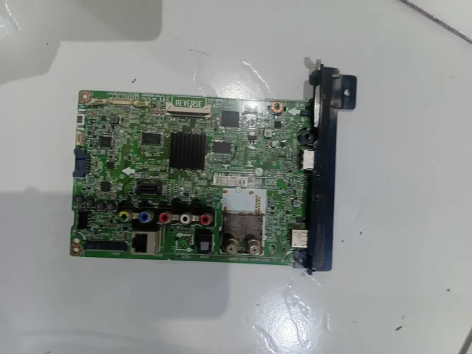 PLACA PRINCIPAL TV LG 43LH5700 