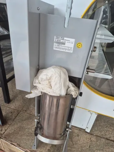 Masseira para churros vertical 