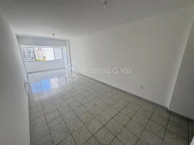 Apartamento de 80m² no bairro da Tamarineira