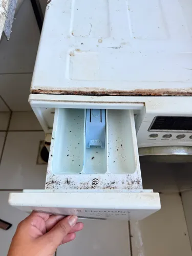 Vendo máquina com defeito