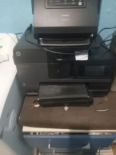 Vendo uma empressora hp8020 200 e vídeo game Playstation 2   250