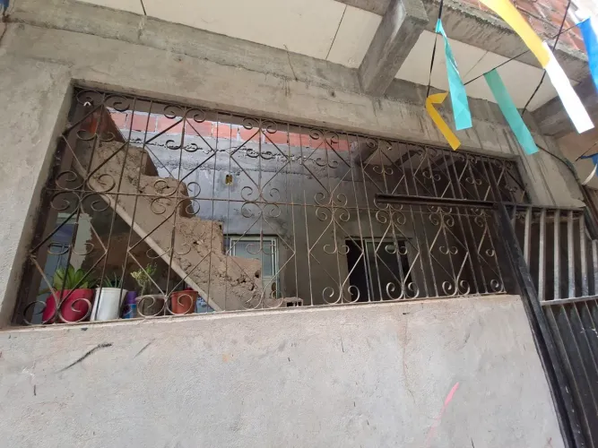 Grade portão e varanda