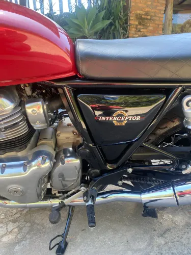 Vende-se Royal Enfield Interceptor 650 2022/ Com apenas 9,513 kms