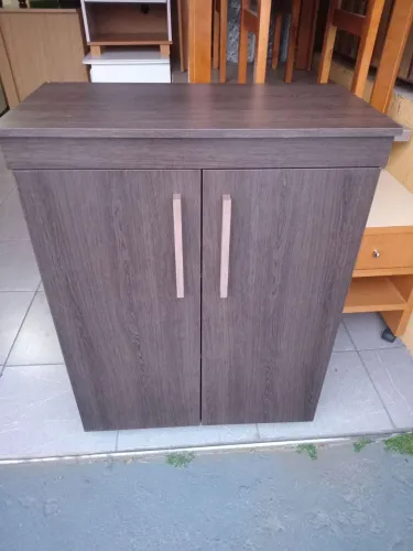 Balcão multiuso e semi novo.(Entrego).