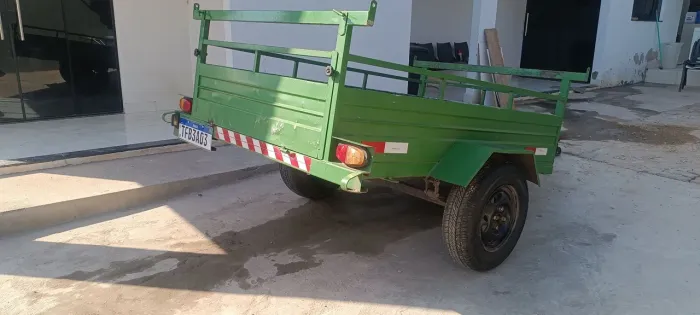 CARRETINHA 1,90M X 1,20M DOCUMENTADA E EMPLACADA