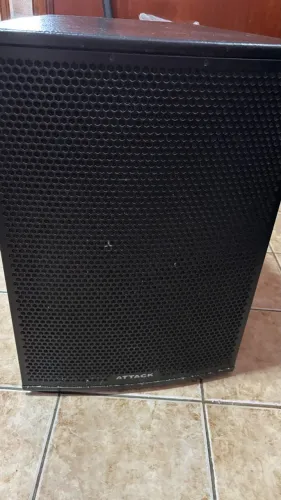 Caixa ativa Attack Audio System Versa VRF1550A