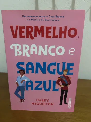 Livro - Vermelho, branco e sangue azul