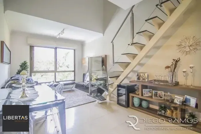 Cobertura à venda com 1 quarto 102 m² Mobiliado Alto Padrão Rua Dario Pederneir