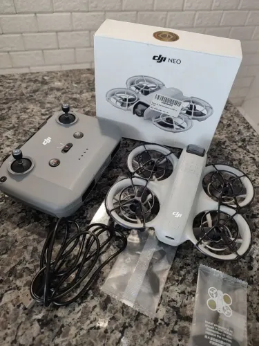 Drone Ultraleve DJI Neo Fly + Controle RC-N3 Aceito Trocas 
