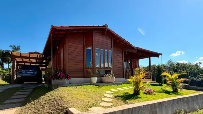 Imóvel para venda possui 215 metros quadrados com 4 quartos em Villa Bella - Itabirito - M