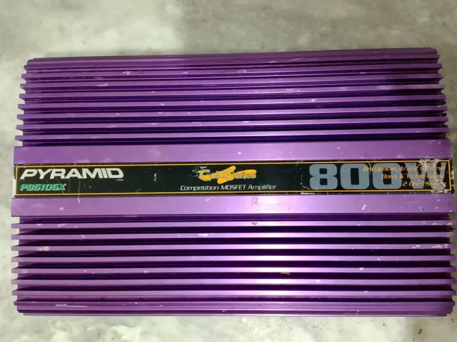 Amplificador Pyramid 800W Gold Series
