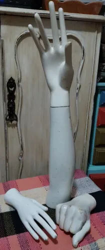 MÃO EM RESINA PARA DECORAÇÃO