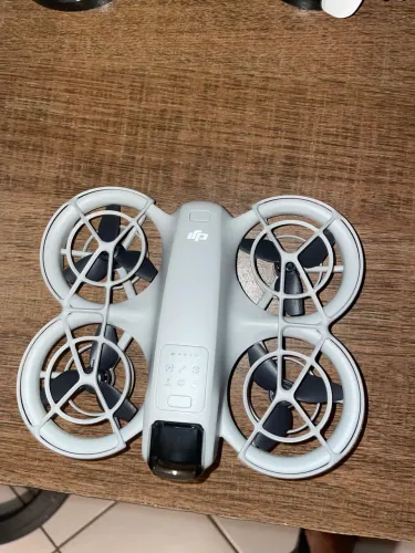 Drone DJI NEO com controle RC-N3