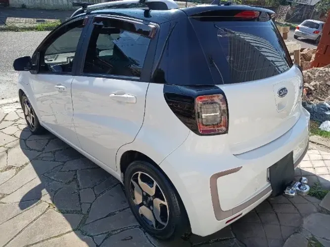 JAC E-JS1 62cv 5P Aut. (elétrico) 2023