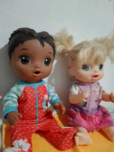 2 Boneca baby alive