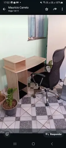 Mesa de computador mais cadeira,excelente