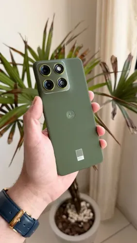 Motorola Edge 70