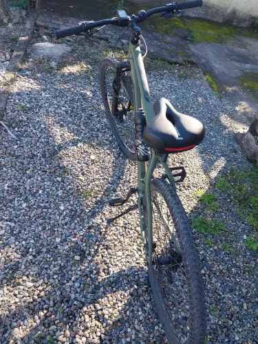 Bicicleta com 6 meses de uso