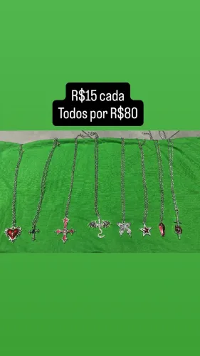 8 colares góticos