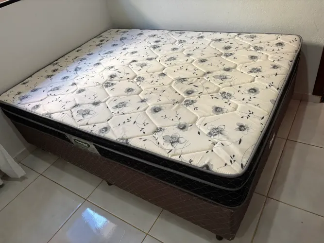 Cama box casal