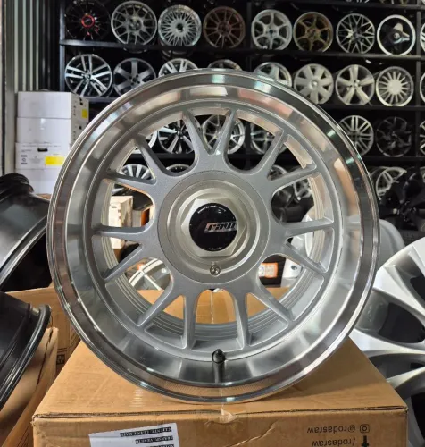 Jogo de rodas raw bbs rs aro 15 4x100 e 4x108