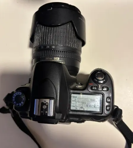 Câmera Nikon D80 (Apresenta erro 'Err' no visor)