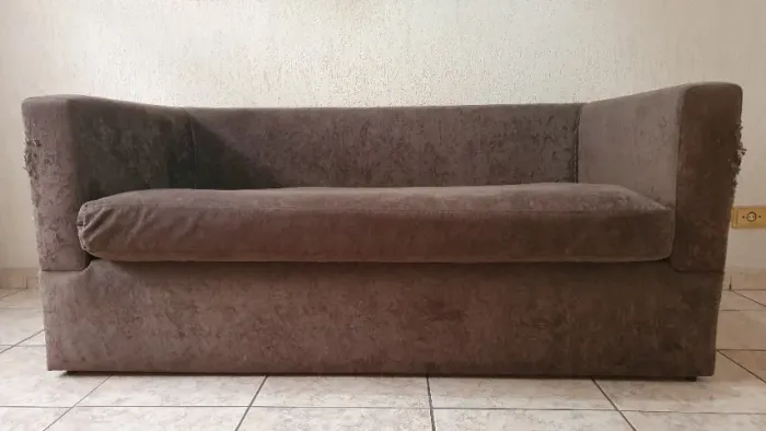 Sofá 2 lugares, muito resistente!