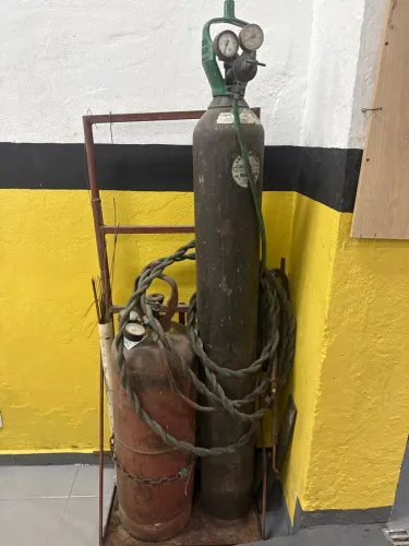 conjunto de solda e corte oxiacetilênico