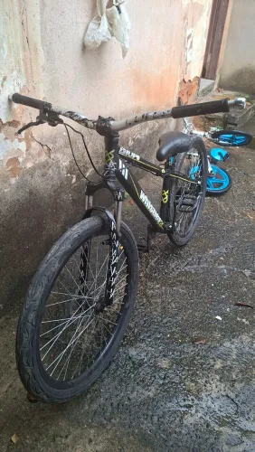 VENDO OU TROCO hupi whistler 2016