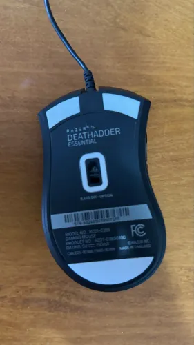 mouse razer deathadder essential