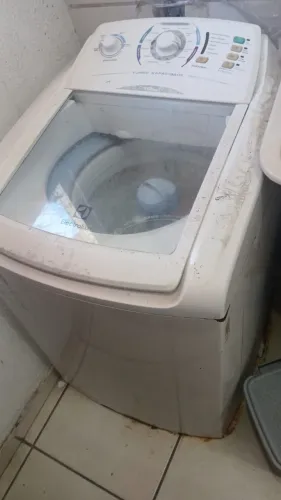Máquina de lavar com defeito
