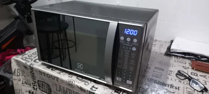 Micro-ondas Electrolux 20 litros 220v