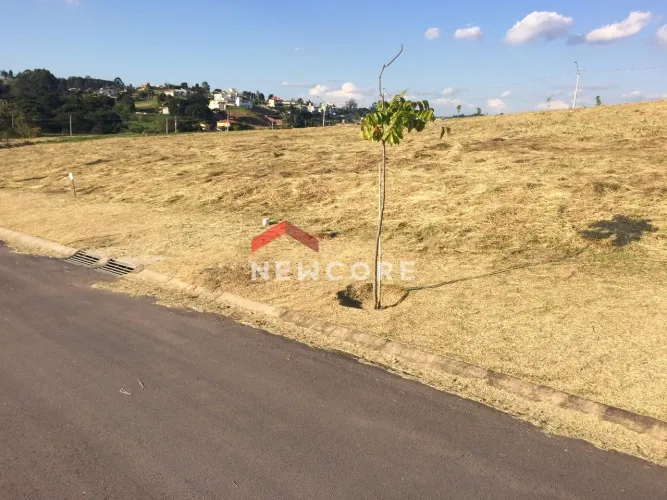 Lote em Rua Salvador Caruso Orlando - Medeiros - Jundiaí/SP