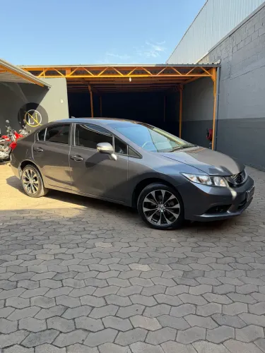 Honda Civic Sedan LXR 2.0 Flexone 16V Aut. 4P 2016